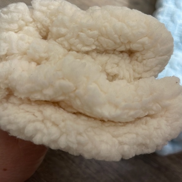 2 Socks - Picture 3 of 5